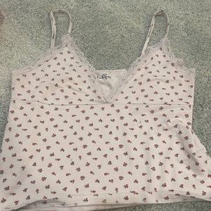 Brandy Melville Floral (Rose) Lace Tank